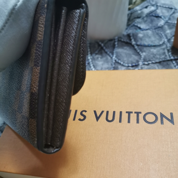 (sold off pm)100% Authentic LV Long Wallet - Picture 4 of 13